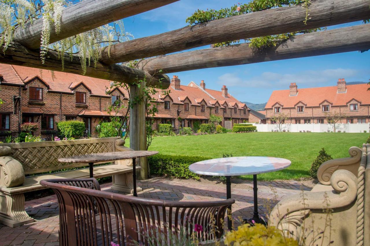 The Village Green Apartment Nelson Eksteriør bilde